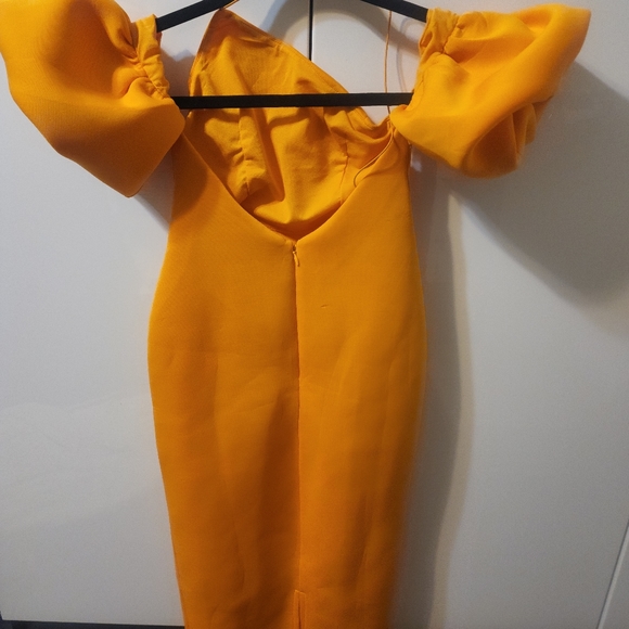 NWT ASOS Design Puff Sleeve Asymmetric midi dress, Size 4, Orange - Picture 4 of 7